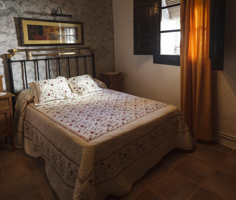 La Casa Del Tio Venancio Guest House Caracenilla Rom bilde