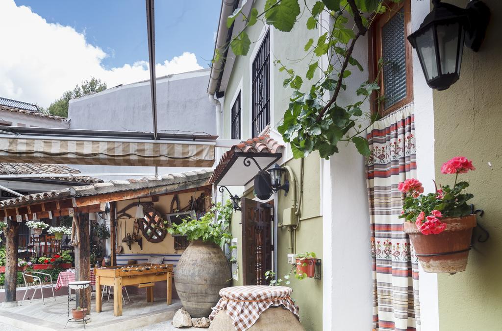 La Casa Del Tio Venancio Guest House Caracenilla Eksteriør bilde