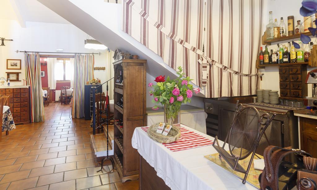 La Casa Del Tio Venancio Guest House Caracenilla Eksteriør bilde