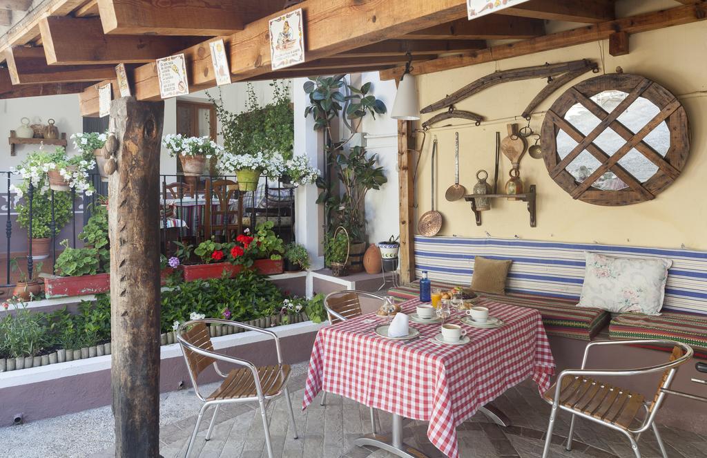 La Casa Del Tio Venancio Guest House Caracenilla Eksteriør bilde